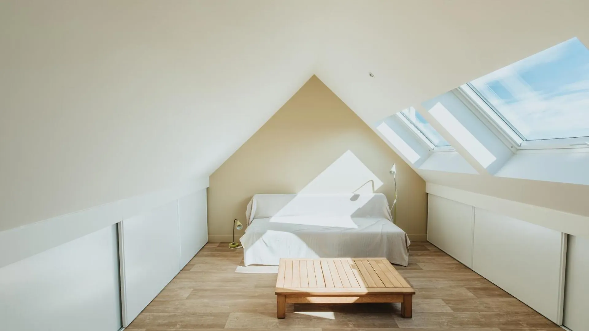 Maison De Vacances A Proximite De La Plage Saint-Pabu  Holiday home Saint-Pabu (Finistere)